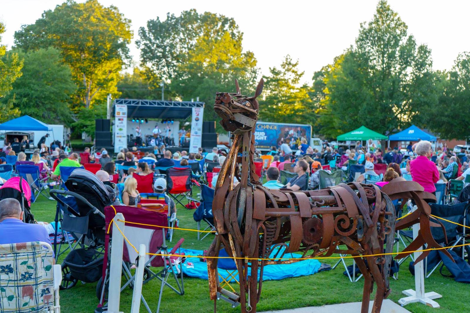 "Virginia Horse" sculpture at a Concert